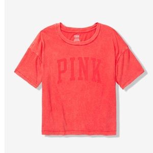 VS Pink Girlfriend Cropped Tee